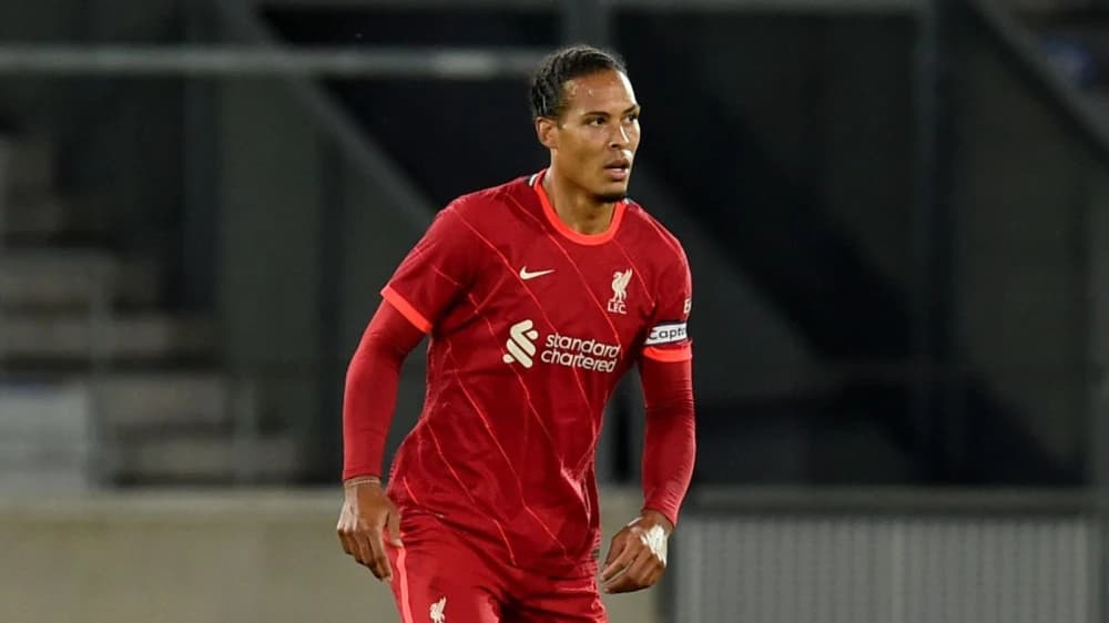 Liverpool Battles Injury Setbacks & Contract Uncertainty Ahead of Pivotal City Clash